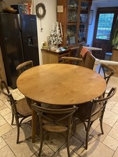 Large Coach house  Round